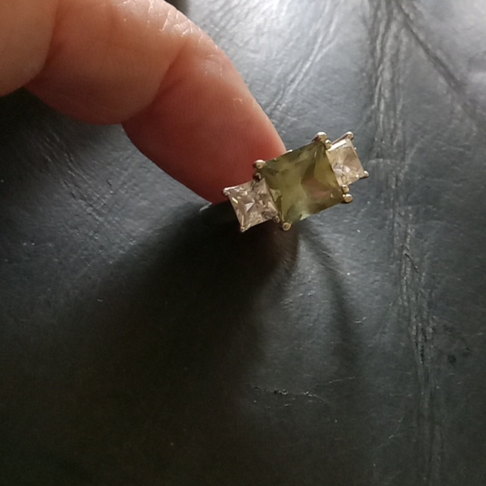 Princess cut 3 stone CZ and sterling ring